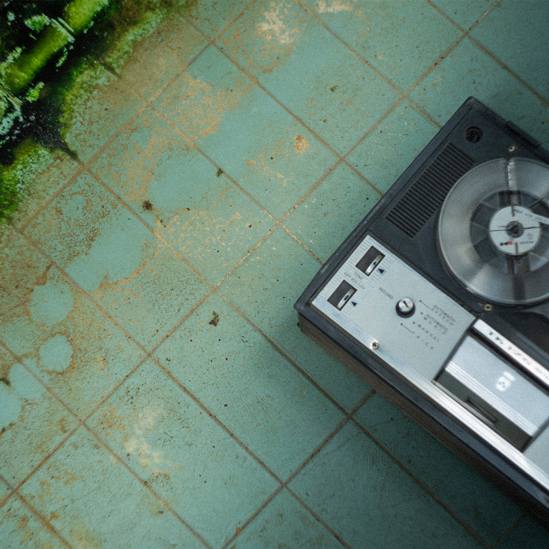 Yksityiskohta: kasettisoitin.